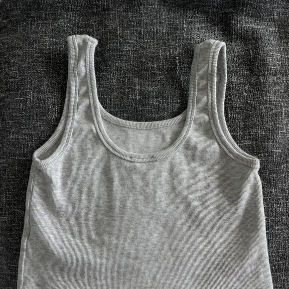 Ardene Basic Light Grey Crop Tank Top - Size Large - Picture 5 of 5